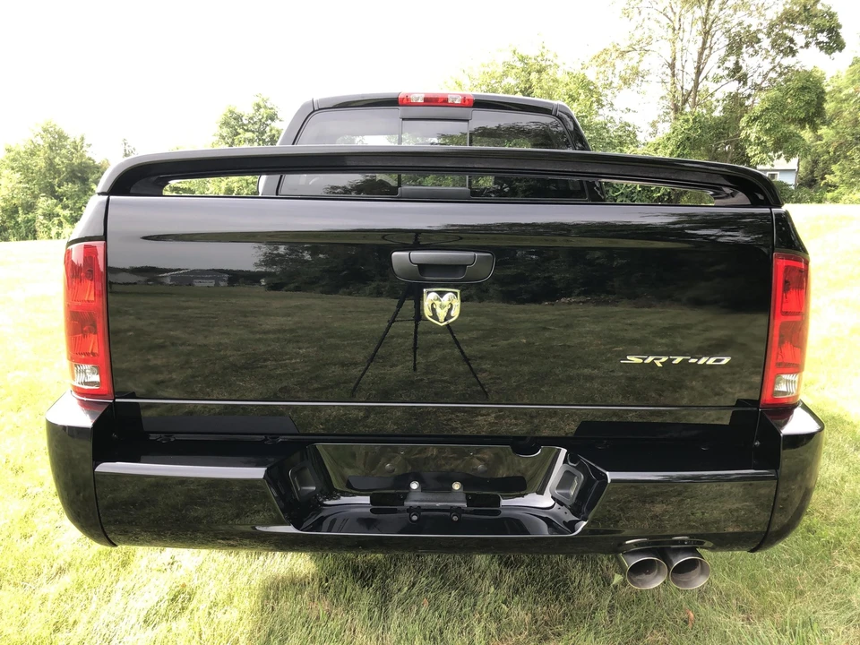 2005 Dodge Ram SRT-10 3rd Gen - Image 17 of 31