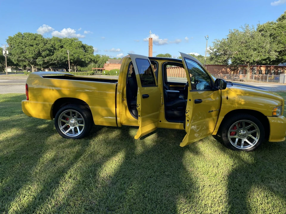 2005 Dodge Ram SRT-10 3rd Gen - Image 12 of 31