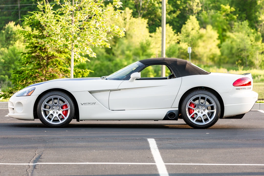 2005 Dodge Viper 3rd Gen - Image 6 of 31