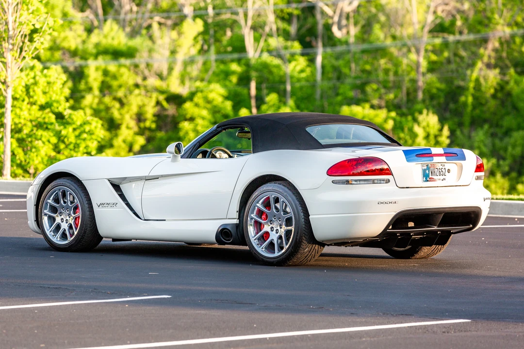 2005 Dodge Viper 3rd Gen - Image 7 of 31
