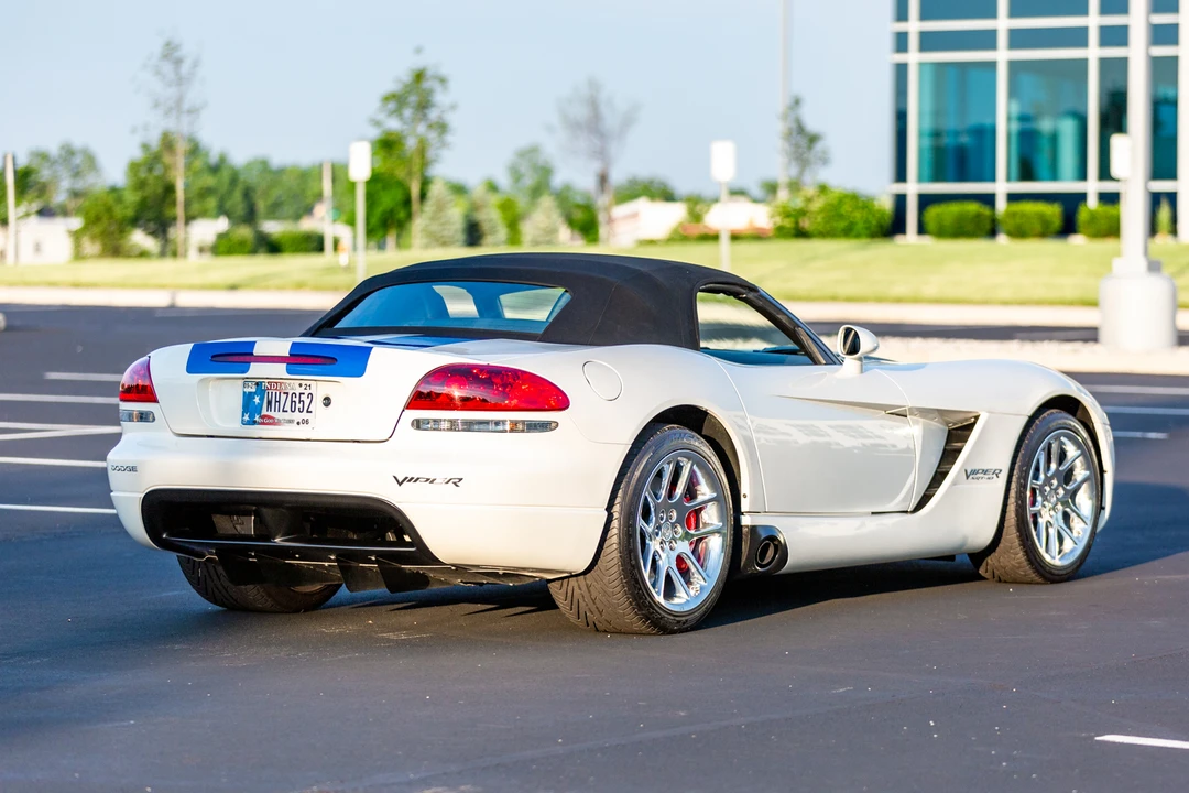2005 Dodge Viper 3rd Gen - Image 10 of 31