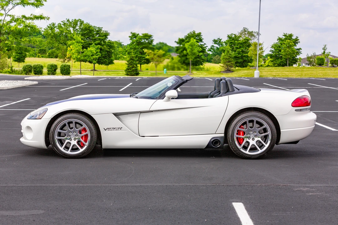 2005 Dodge Viper 3rd Gen - Image 16 of 31
