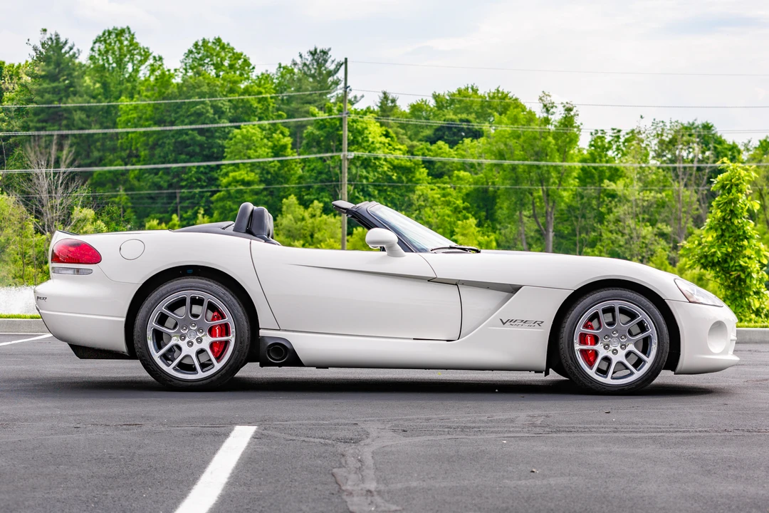 2005 Dodge Viper 3rd Gen - Image 20 of 31