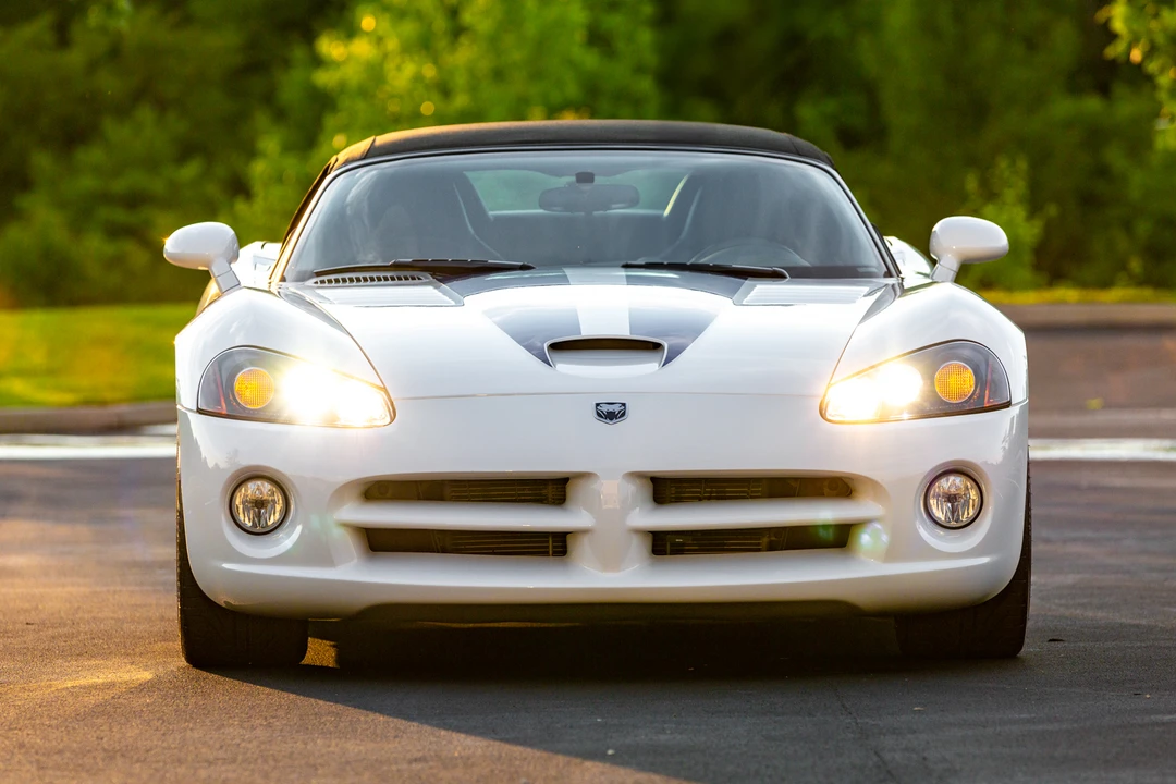 2005 Dodge Viper 3rd Gen - Image 14 of 31