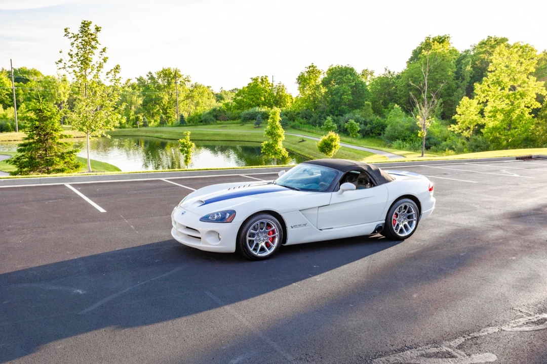 2005 Dodge Viper 3rd Gen - Image 4 of 31