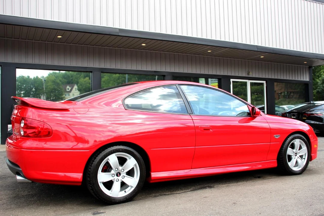 2005 Pontiac GTO 4th Gen - Image 11 of 31