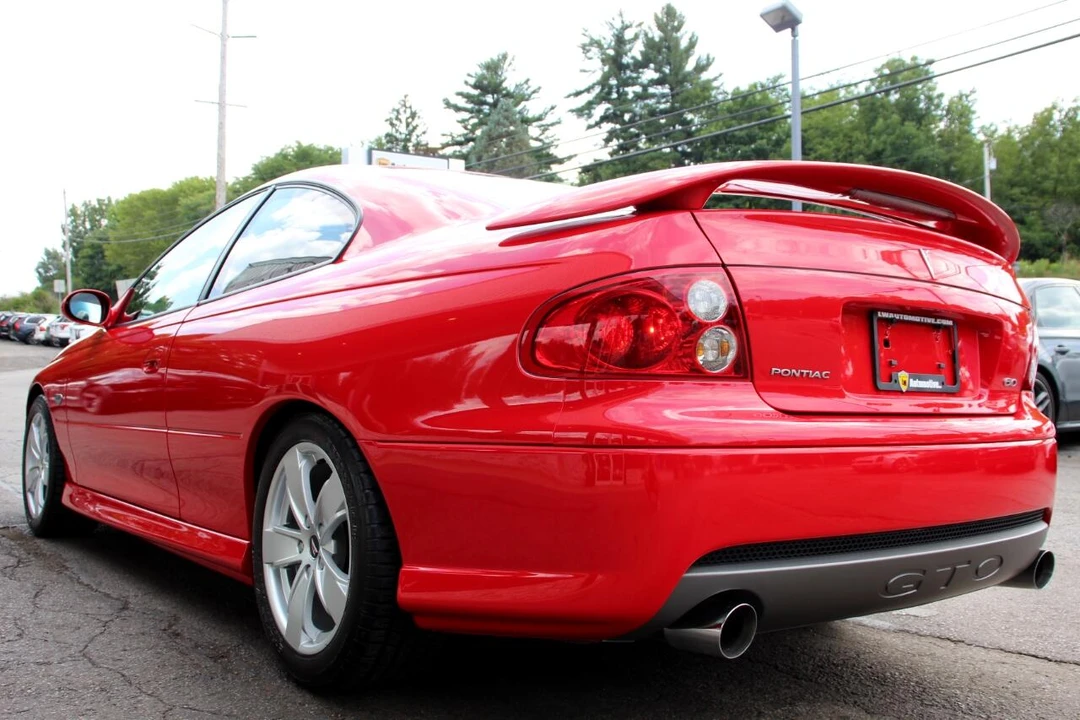 2005 Pontiac GTO 4th Gen - Image 13 of 31