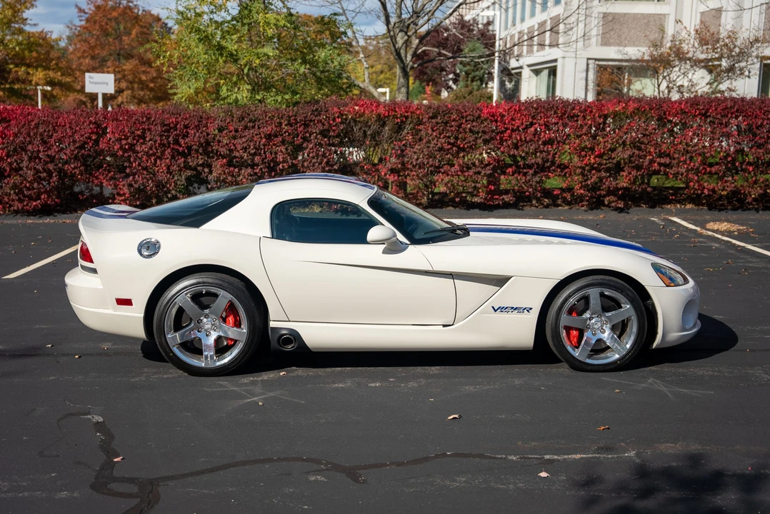 2006 Dodge Viper 3rd Gen - Image 14 of 31