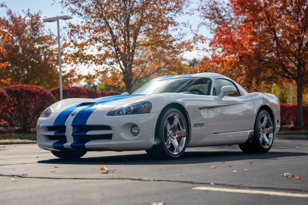 2006 Dodge Viper 3rd Gen - Image 3 of 31