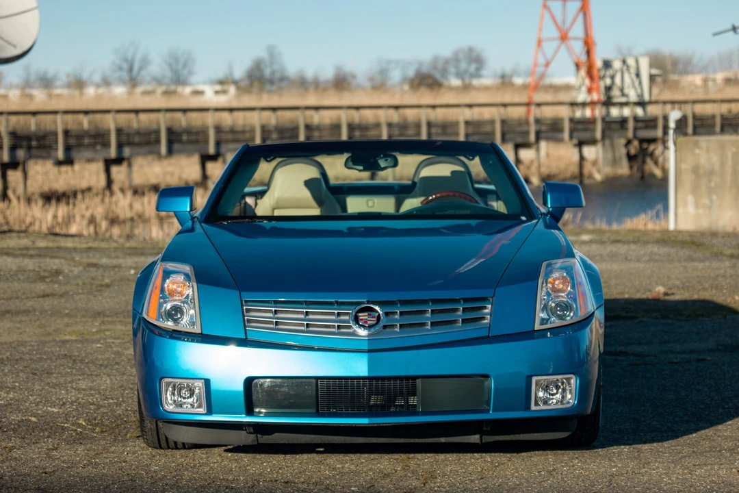 2008 Cadillac XLR - Image 23 of 31