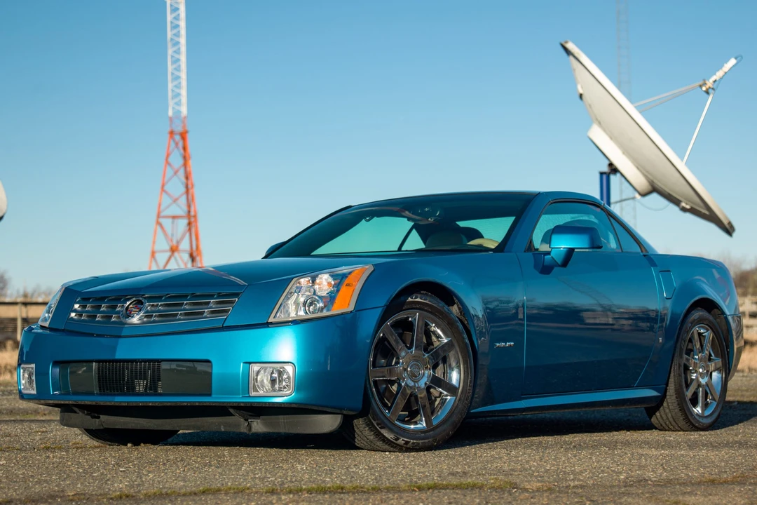 2008 Cadillac XLR - Image 4 of 31