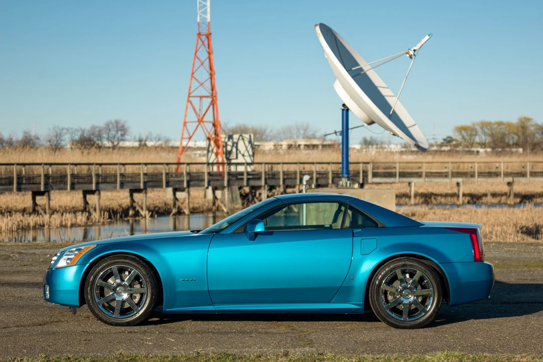 2008 Cadillac XLR - Image 5 of 31