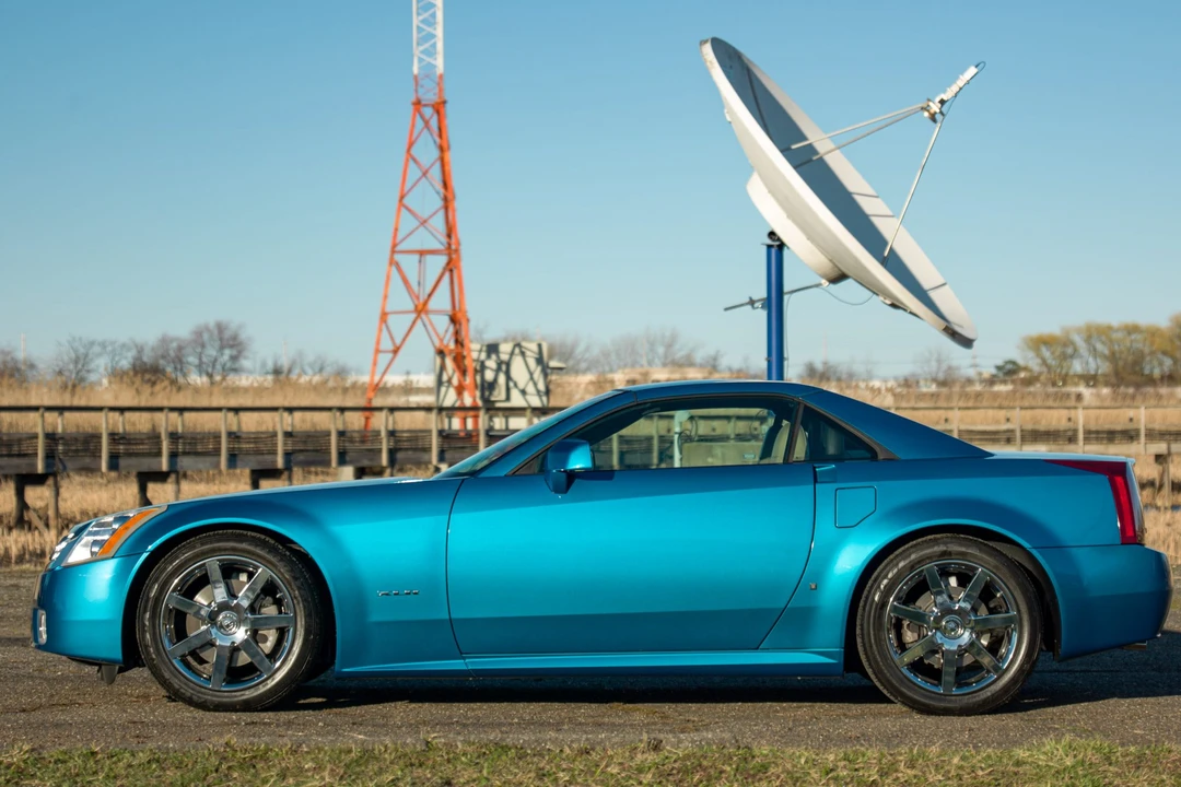 2008 Cadillac XLR - Image 6 of 31