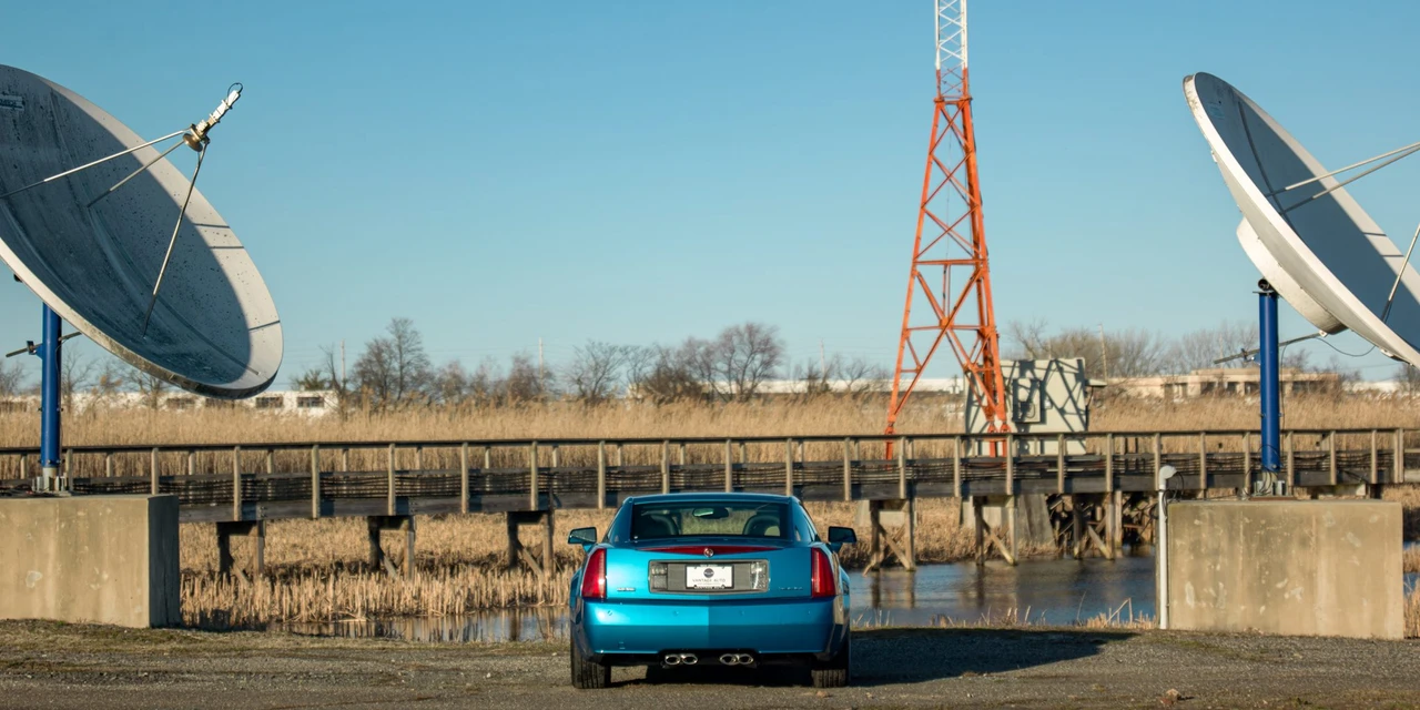 2008 Cadillac XLR - Image 14 of 31