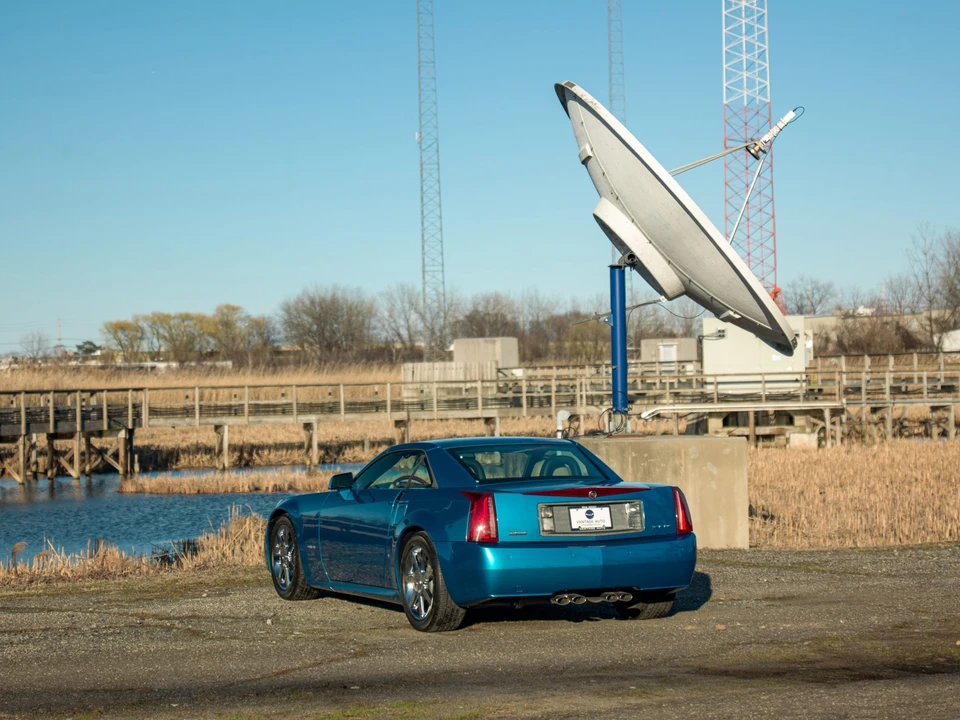 2008 Cadillac XLR - Image 7 of 31