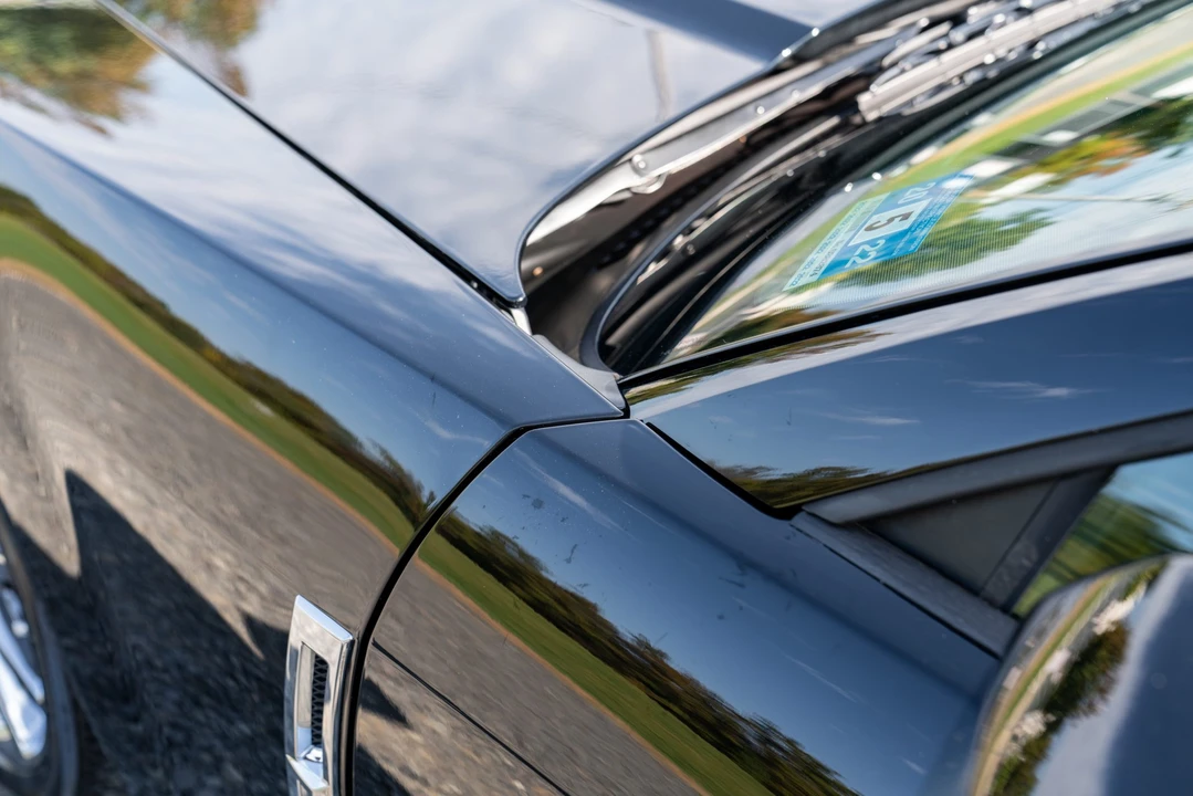 2009 Cadillac XLR-V - Image 20 of 31