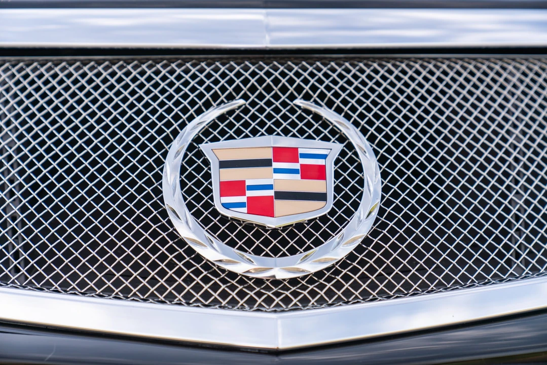 2009 Cadillac XLR-V - Image 14 of 31