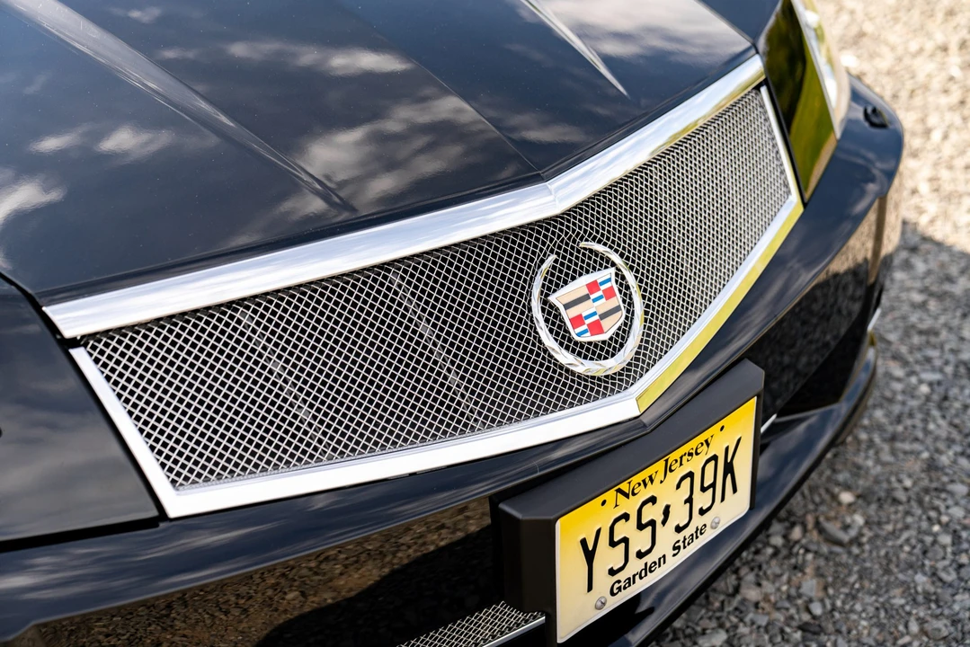 2009 Cadillac XLR-V - Image 15 of 31