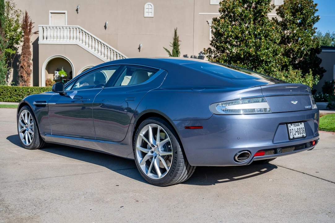 2010 Aston Martin Rapide - Image 14 of 31