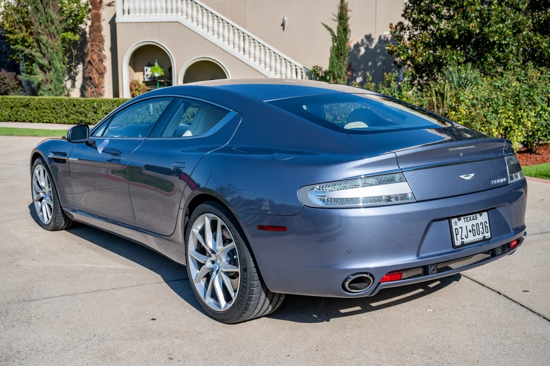 2010 Aston Martin Rapide - Image 13 of 31
