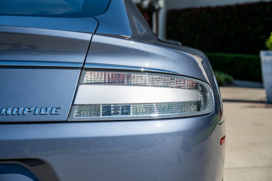 2010 Aston Martin Rapide - Image 22 of 31