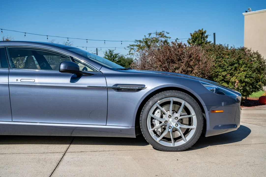 2010 Aston Martin Rapide - Image 20 of 31