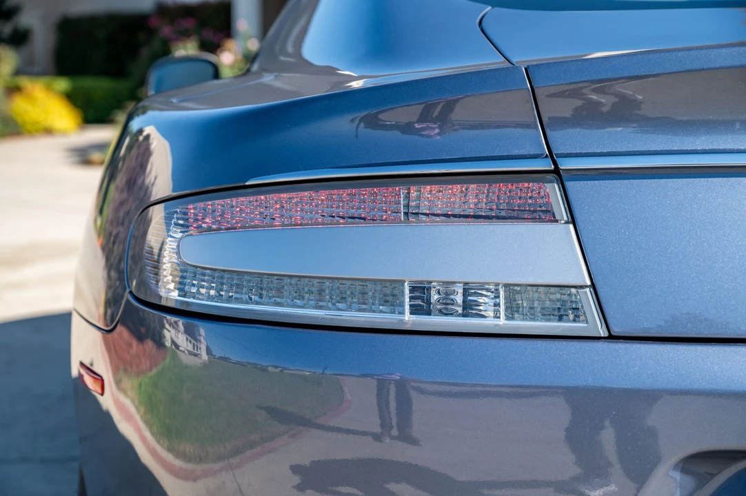 2010 Aston Martin Rapide - Image 21 of 31