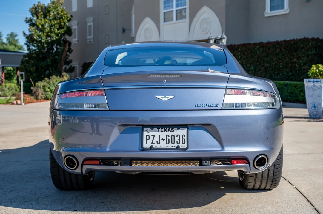2010 Aston Martin Rapide - Image 12 of 31