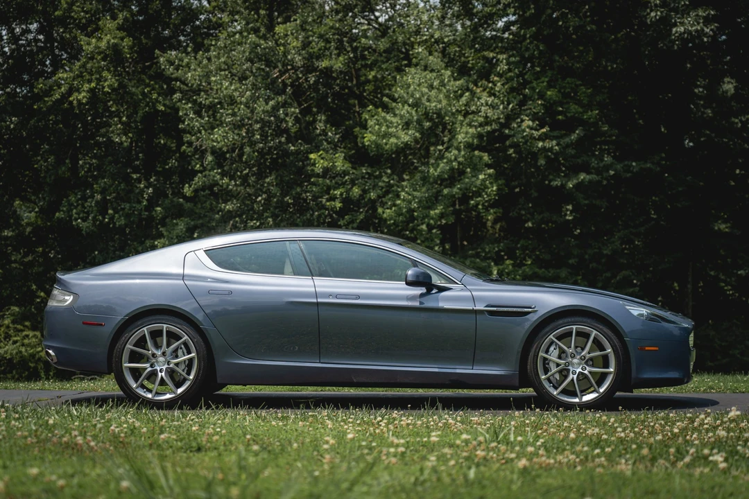 2010 Aston Martin Rapide - Image 21 of 31