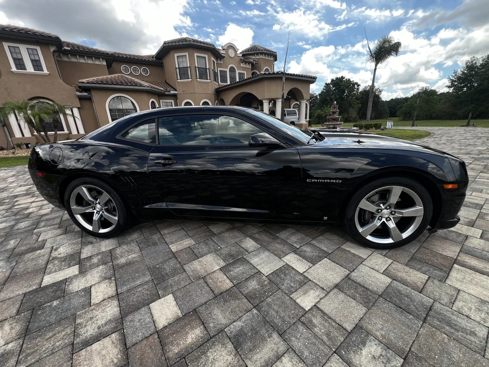 2010 Chevrolet Camaro SS 5th Gen - Image 5 of 31