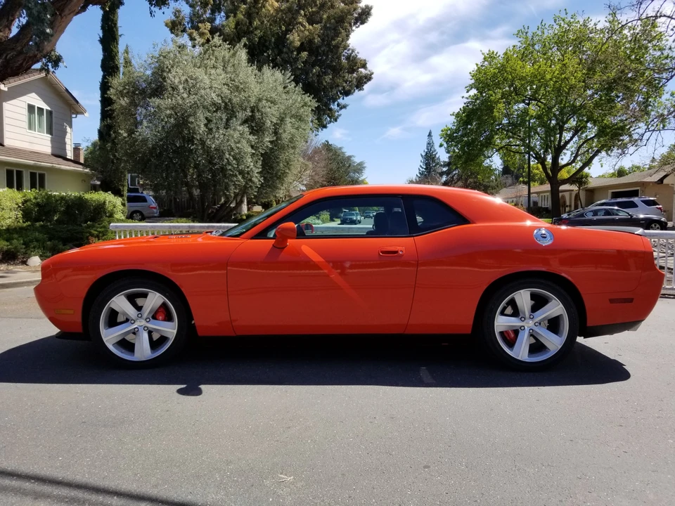 2010 Dodge Challenger SRT8 & 392 3rd Gen - Image 5 of 31