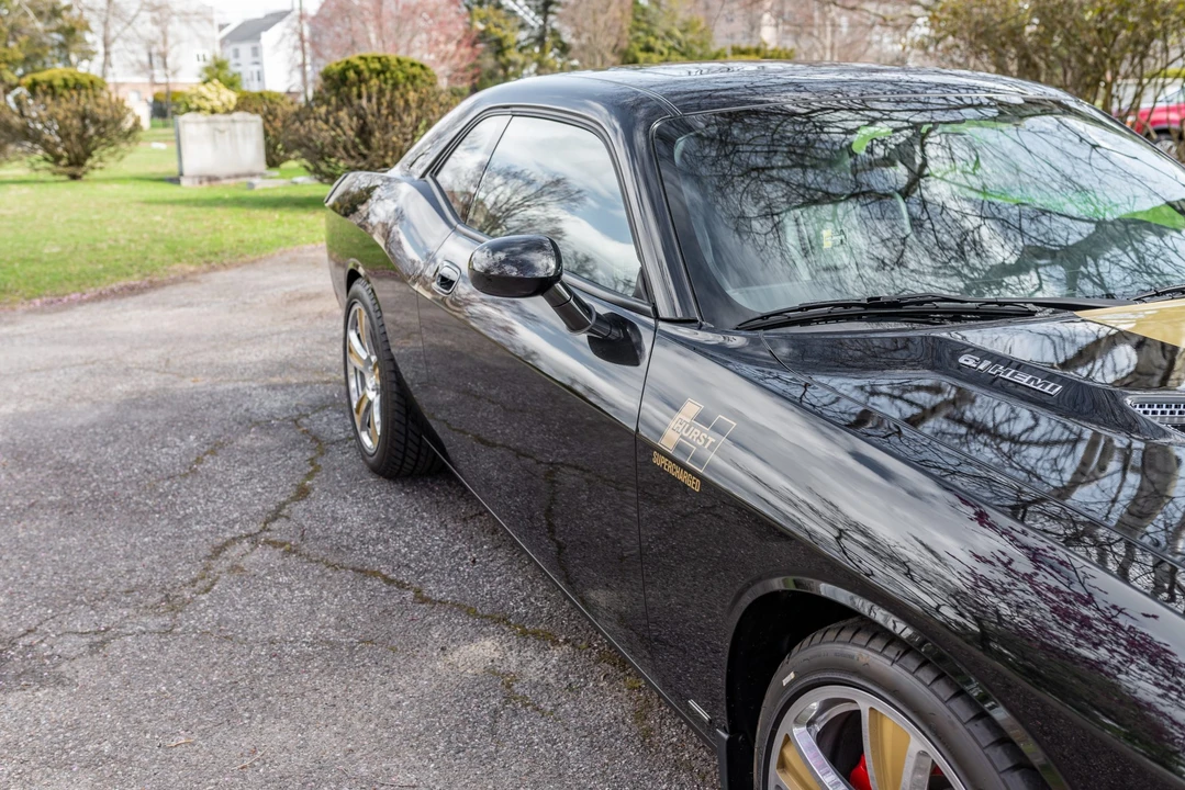 2010 Dodge Challenger SRT8 & 392 3rd Gen - Image 23 of 31