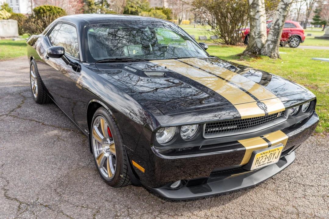 2010 Dodge Challenger SRT8 & 392 3rd Gen - Image 11 of 31
