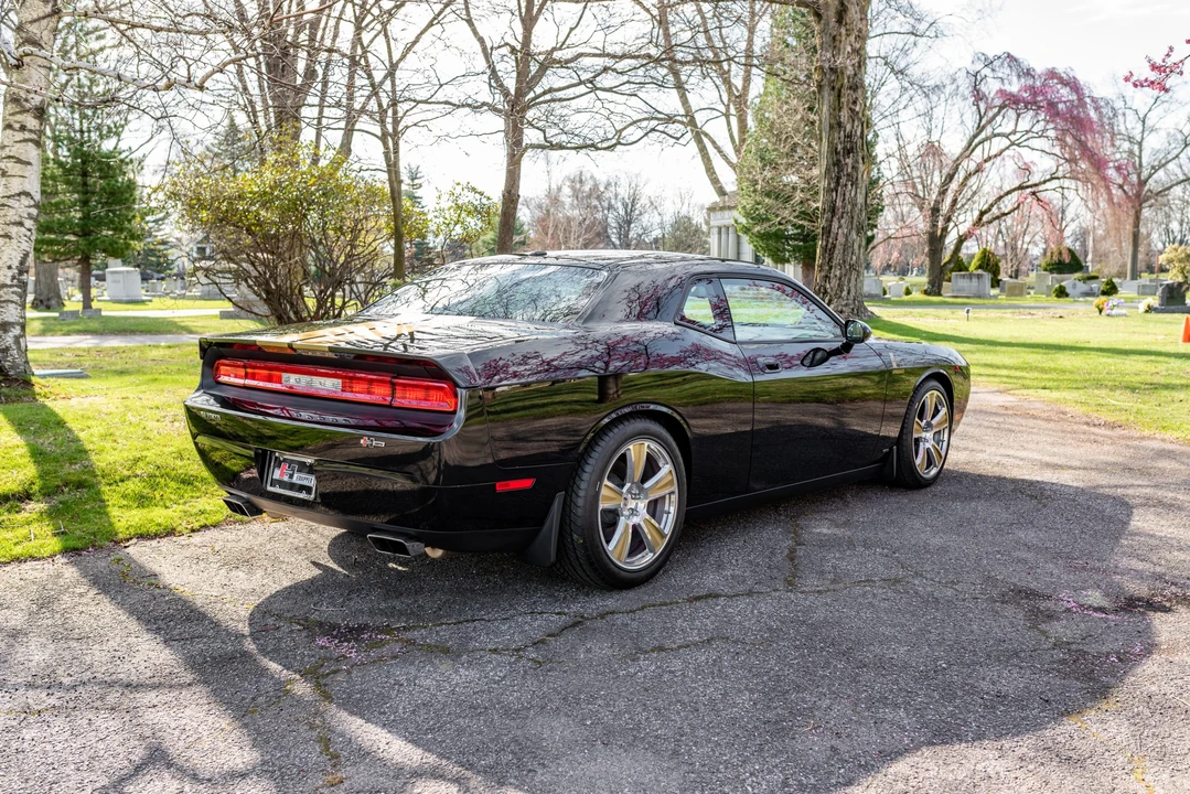 2010 Dodge Challenger SRT8 & 392 3rd Gen - Image 9 of 31