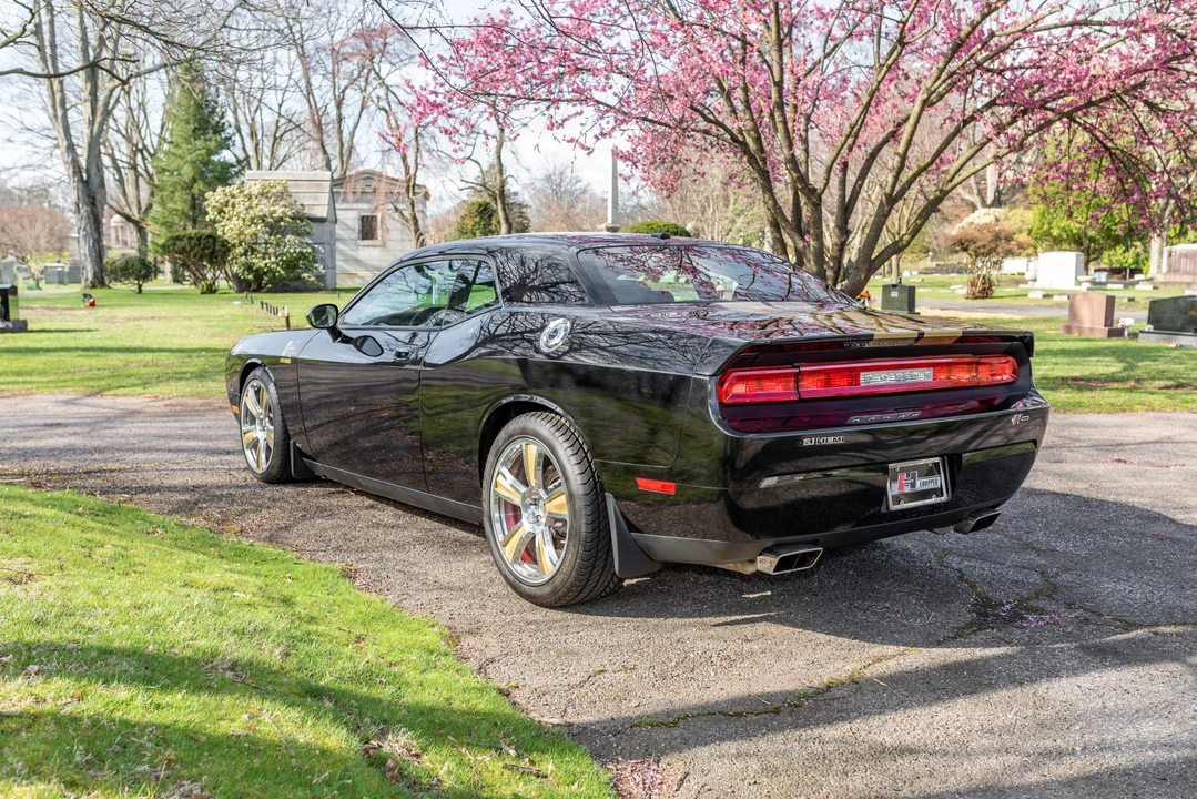 2010 Dodge Challenger SRT8 & 392 3rd Gen - Image 5 of 31