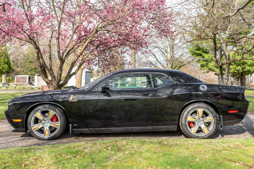 2010 Dodge Challenger SRT8 & 392 3rd Gen - Image 4 of 31