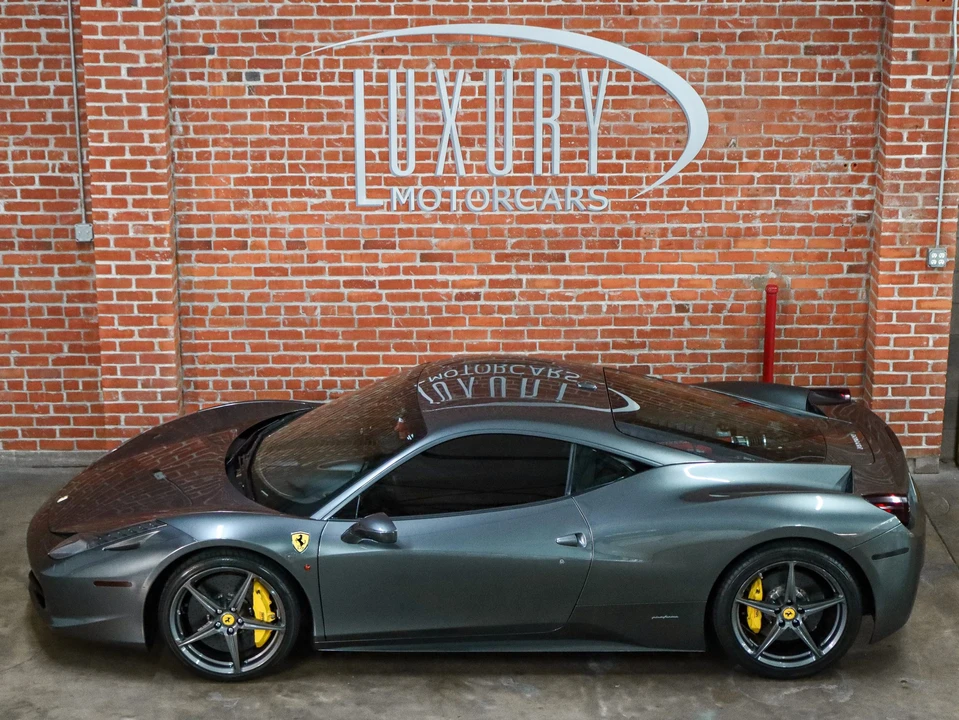 2010 Ferrari 458 Italia - Image 10 of 31