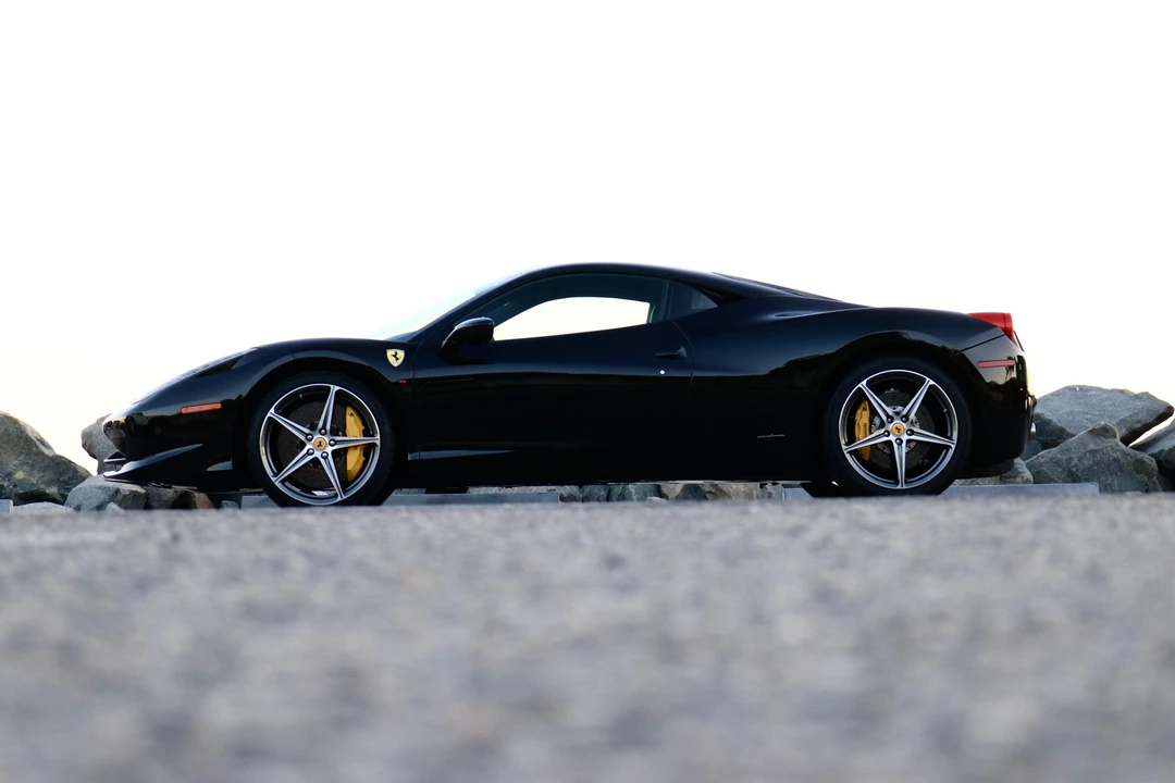 2011 Ferrari 458 Italia - Image 11 of 31