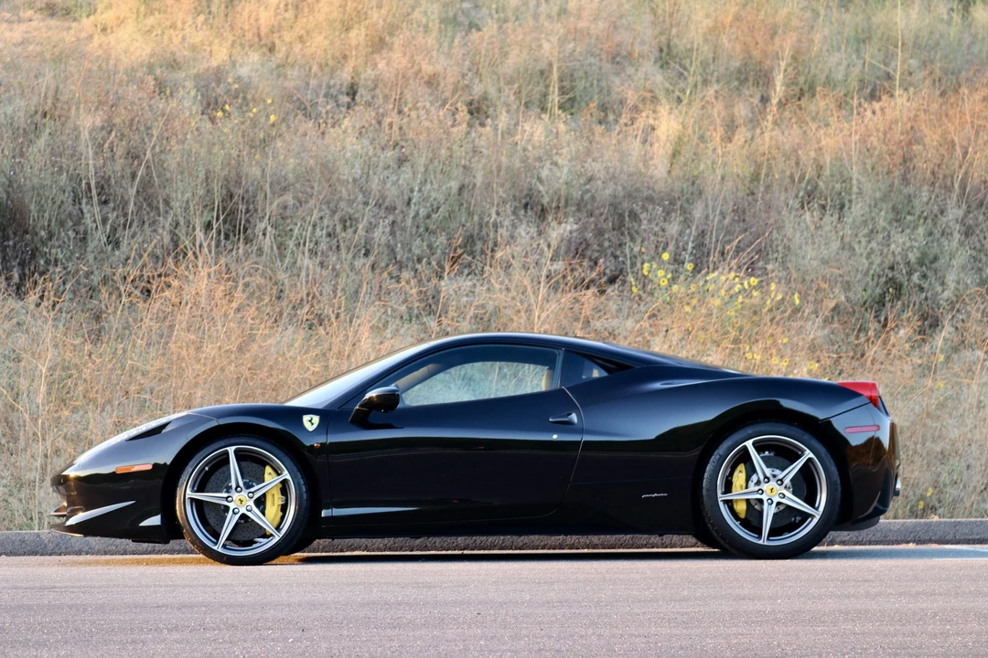 2011 Ferrari 458 Italia - Image 12 of 31