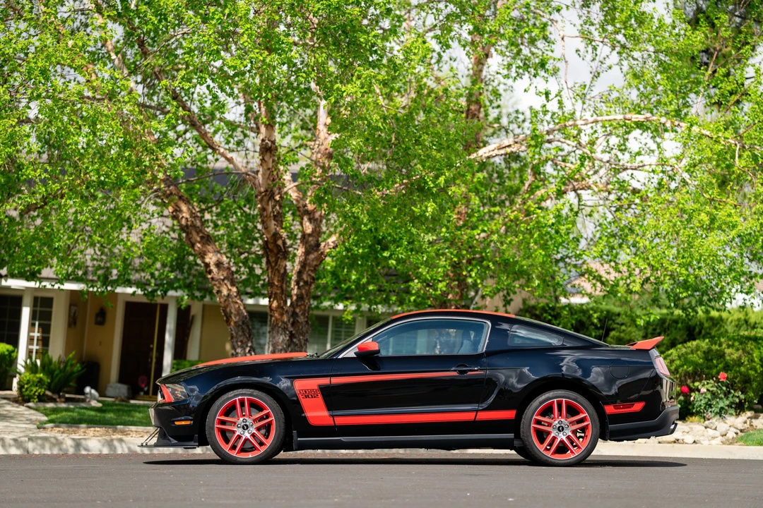 2012 Ford S197 Mustang - Image 12 of 31