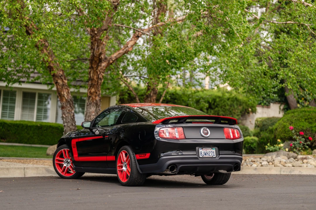 2012 Ford S197 Mustang - Image 11 of 31