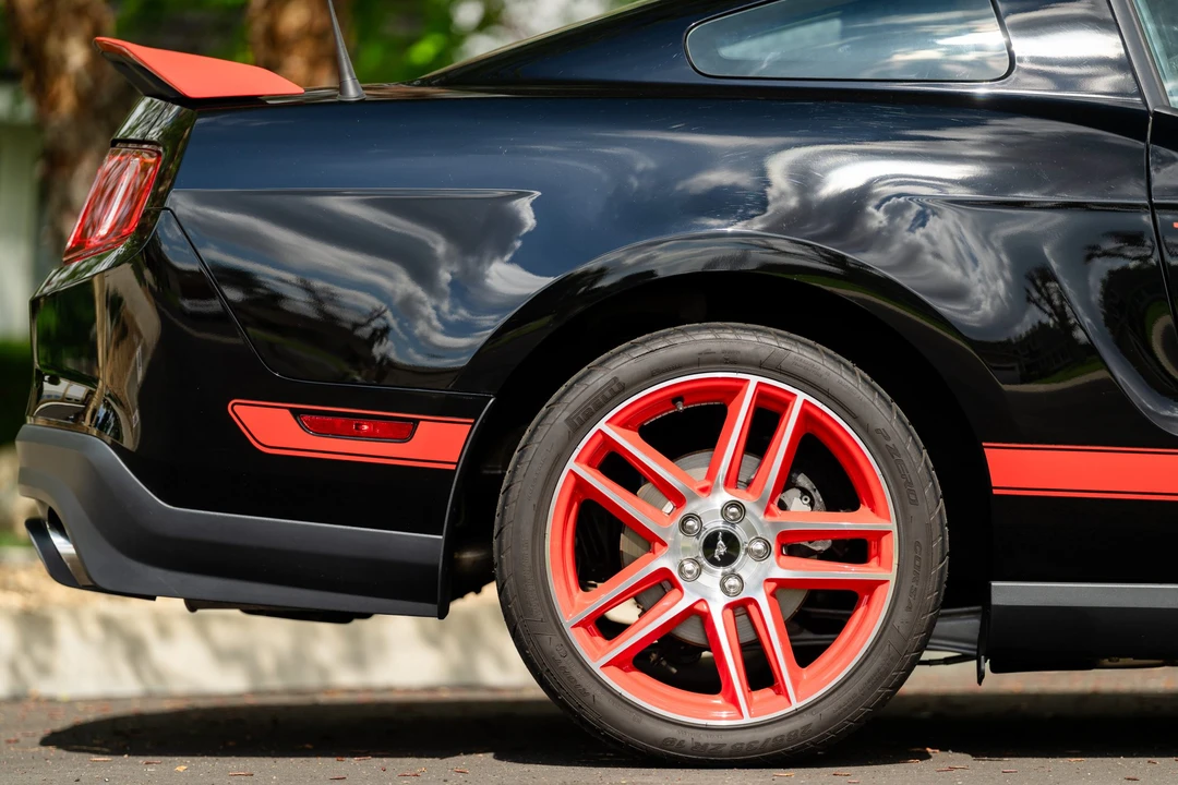 2012 Ford S197 Mustang - Image 16 of 31