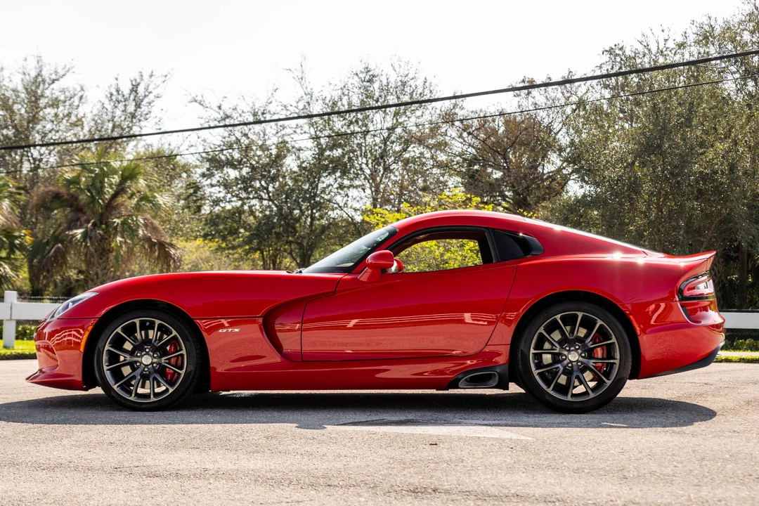 2013 Dodge Viper 5th Gen - Image 3 of 31