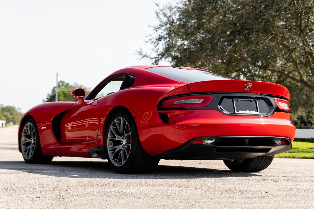 2013 Dodge Viper 5th Gen - Image 4 of 31