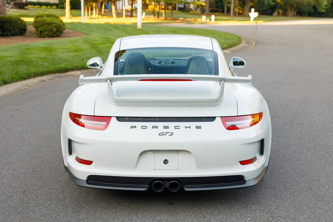 2014 Porsche 991 GT3 - Image 29 of 31