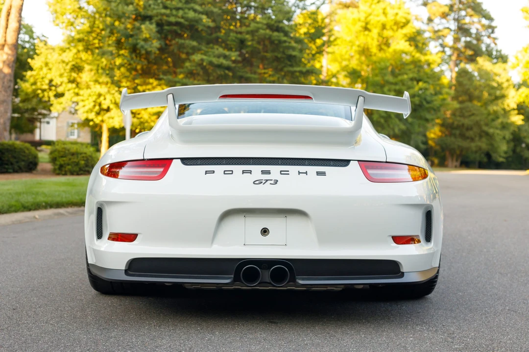 2014 Porsche 991 GT3 - Image 30 of 31