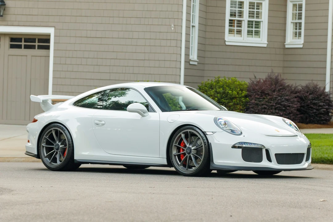 2014 Porsche 991 GT3 - Image 19 of 31