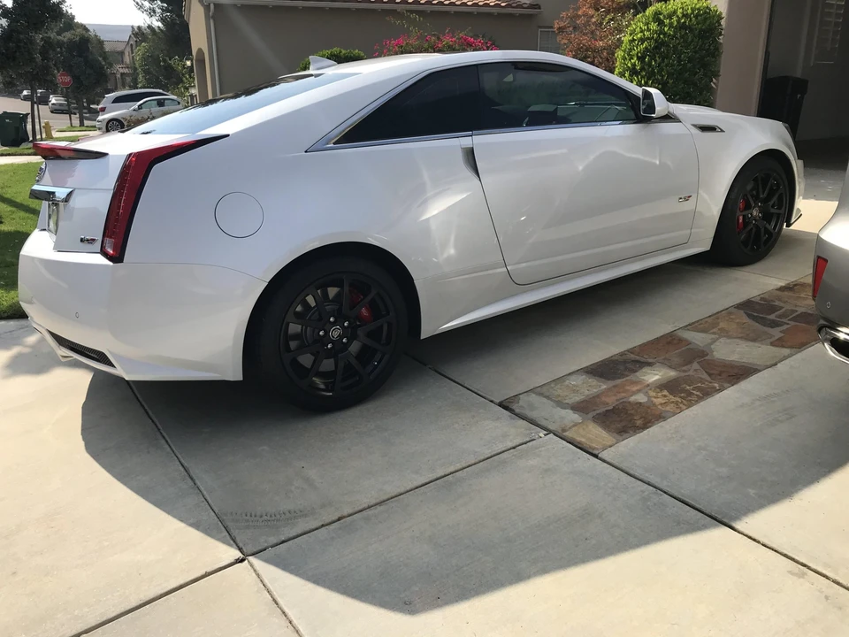 2015 Cadillac CTS-V 3rd Gen - Image 10 of 31