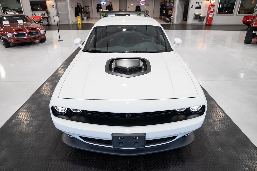 2015 Dodge Challenger SRT8 & 392 3rd Gen - Image 3 of 31
