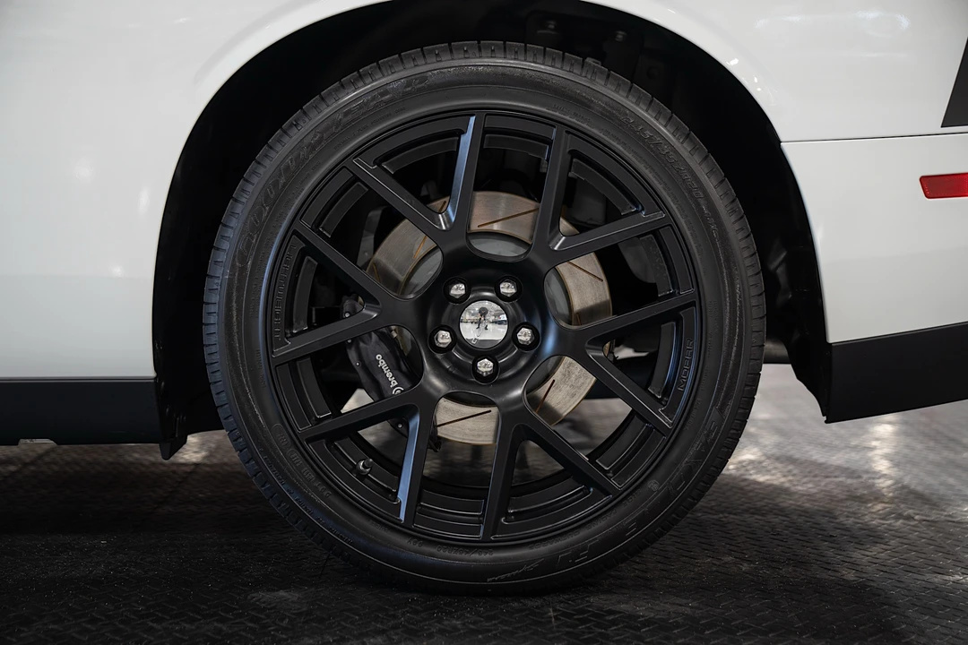 2015 Dodge Challenger SRT8 & 392 3rd Gen - Image 30 of 31